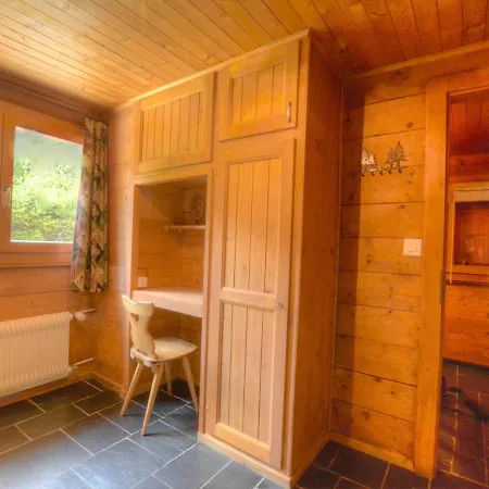 Isbane A Avec Vue Sur Les Alpes