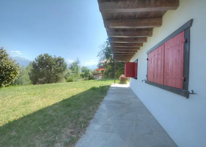 Isbane A Avec Vue Sur Les Alpes Анзер