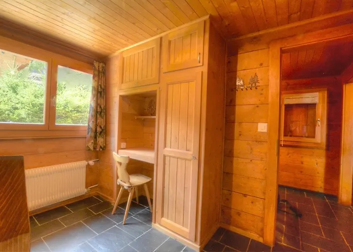 Isbane A Avec Vue Sur Les Alpes